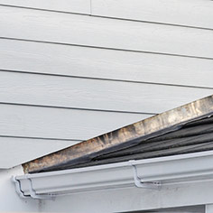 Pitch roof side lead flashing