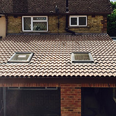 Extension roof with Velux windows